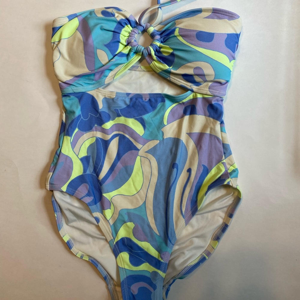 Gap swimsuit